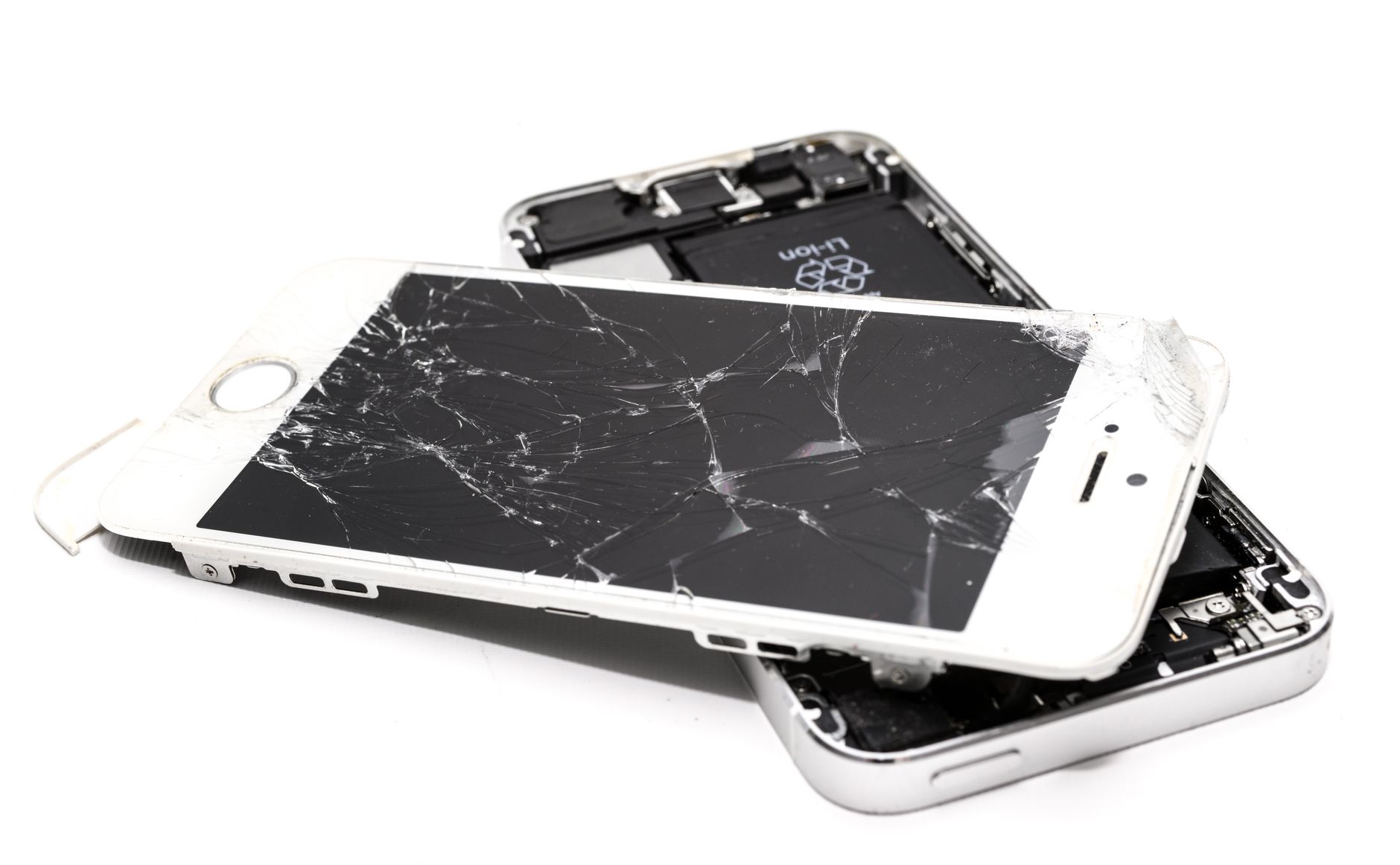 Kaip atpažinti patikimą iPhone taisymo meistrą Klaipėdoje: 7 ženklai, kad jūsų telefonas pateko į tinkamas rankas